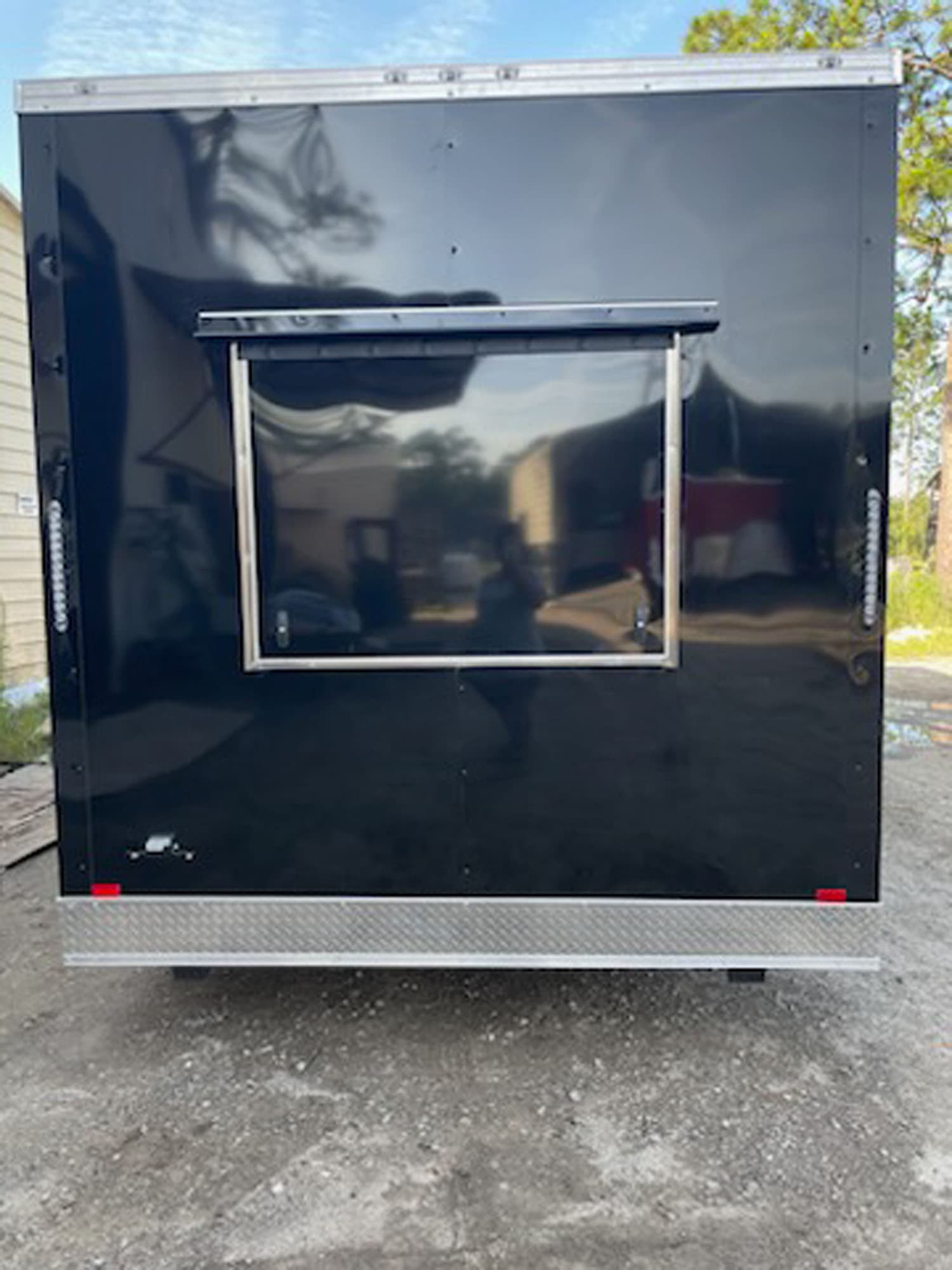 Completed Worldwide trailer build 52