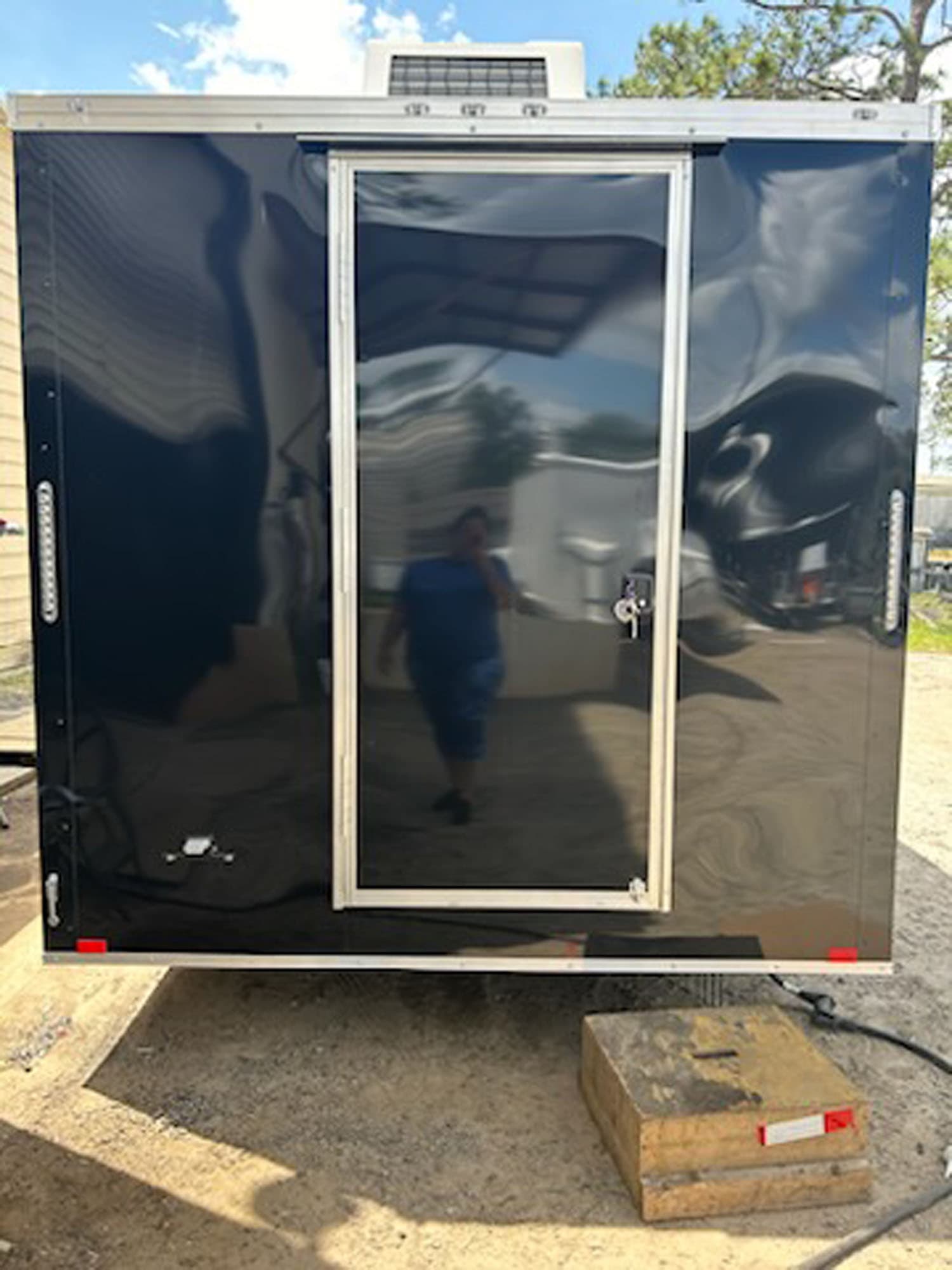 Completed Worldwide trailer build 69